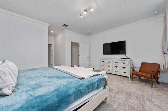 Image No.25-6 Bed Property for sale