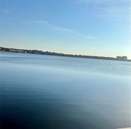 Image No.2-Propriété de 5 chambres à vendre à Orlando