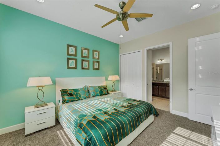 Image No.10-4 Bed Townhouse for sale