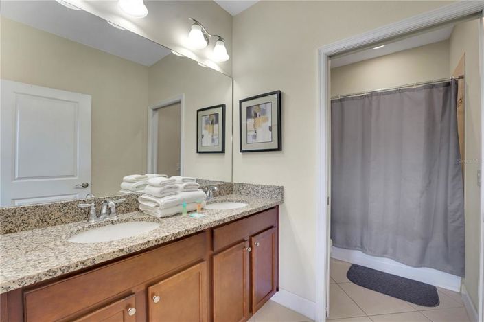 Image No.16-4 Bed Townhouse for sale