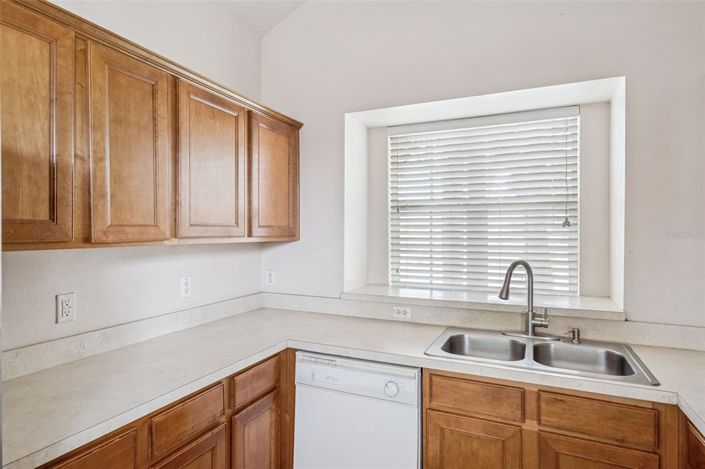 Image No.6-4 Bed Property for sale