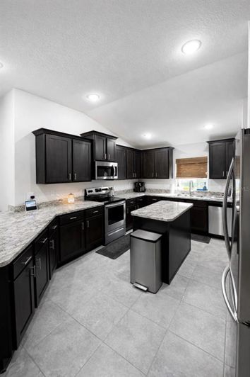 Image No.6-4 Bed Property for sale