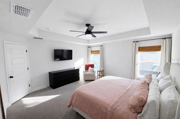 Image No.8-4 Bed Property for sale