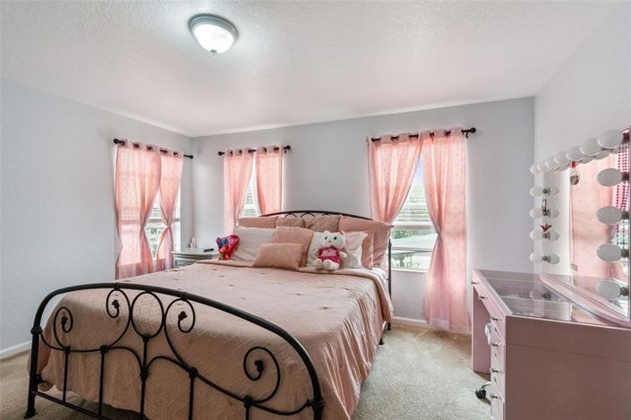 Image No.11-5 Bed Property for sale