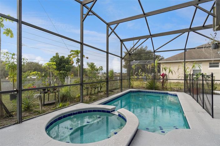 Image No.19-5 Bed Property for sale