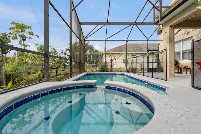 Image No.20-5 Bed Property for sale