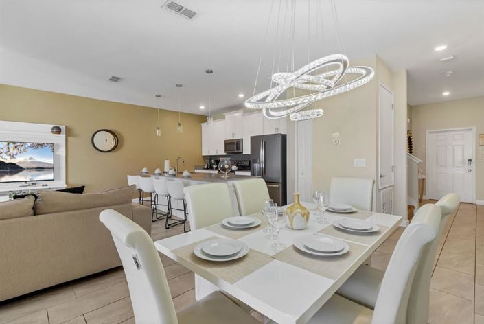 Image No.10-4 Bed Townhouse for sale