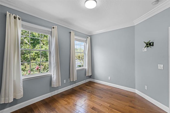 Image No.29-4 Bed Townhouse for sale