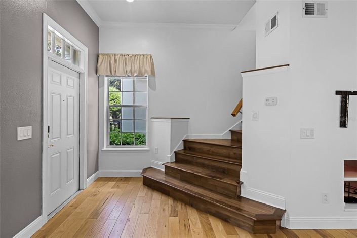 Image No.9-4 Bed Townhouse for sale