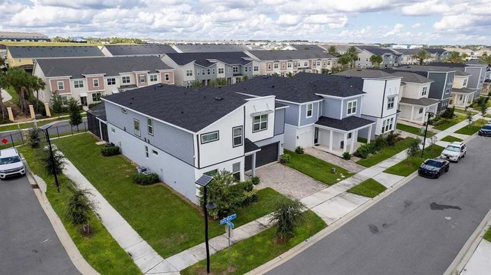 Image No.2-9 Bed Property for sale