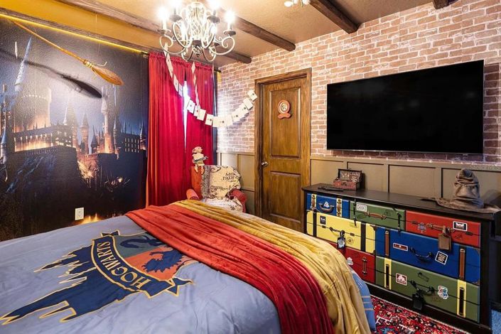 Image No.21-9 Bed Property for sale