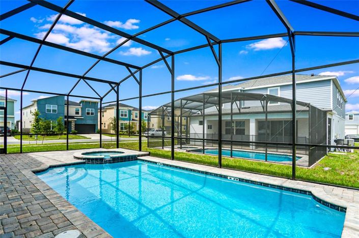 Image No.23-10 Bed Property for sale