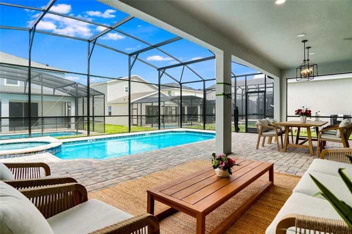 Image No.27-10 Bed Property for sale