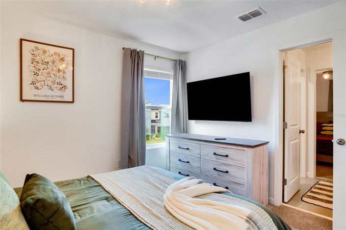 Image No.48-10 Bed Property for sale