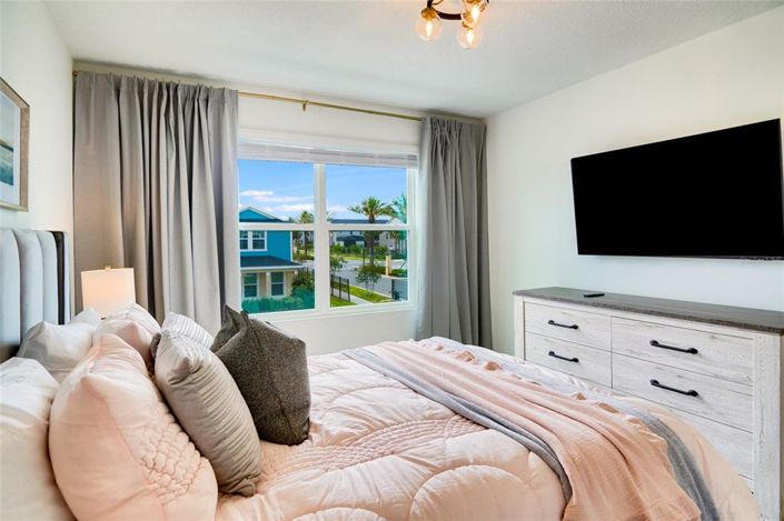 Image No.55-10 Bed Property for sale