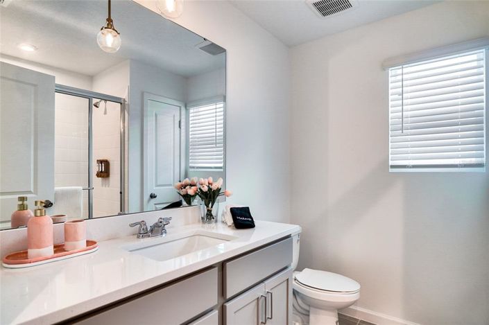 Image No.56-10 Bed Property for sale