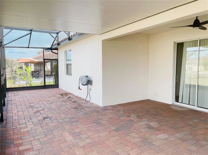 Image No.47-4 Bed Property for sale