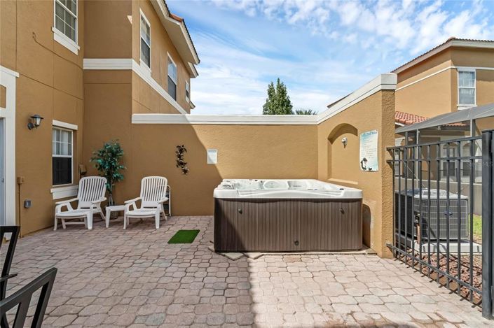 Image No.20-3 Bed Townhouse for sale