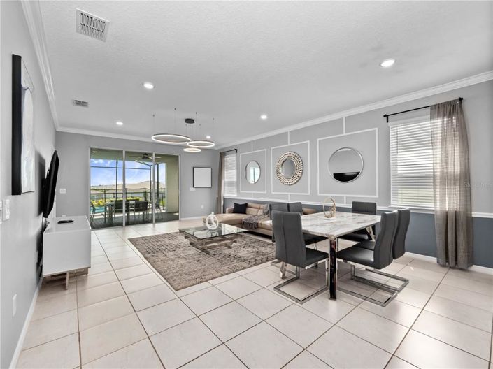 Image No.17-6 Bed Property for sale