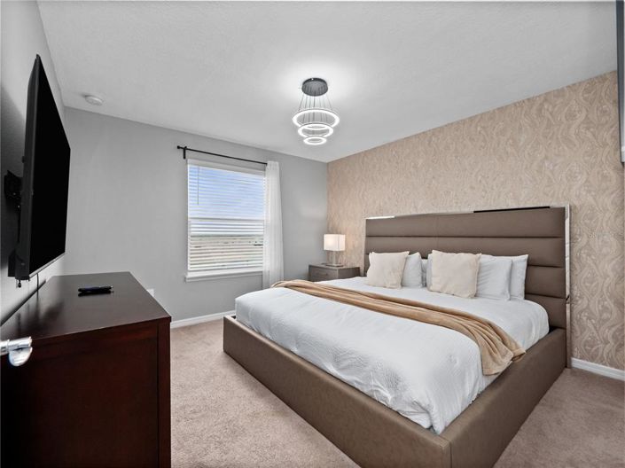 Image No.33-6 Bed Property for sale