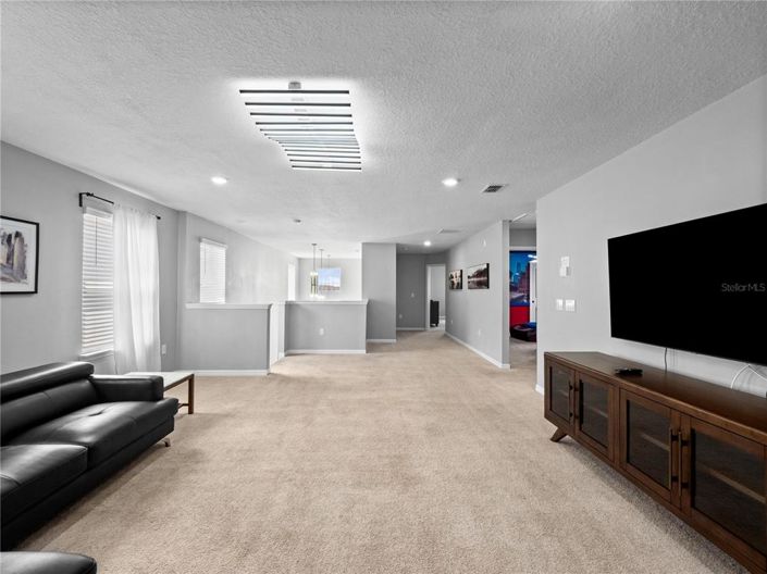 Image No.35-6 Bed Property for sale