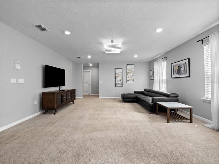 Image No.36-6 Bed Property for sale