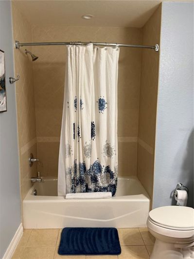 Image No.10-3 Bed Property for sale