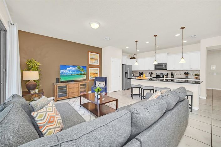 Image No.16-5 Bed Townhouse for sale