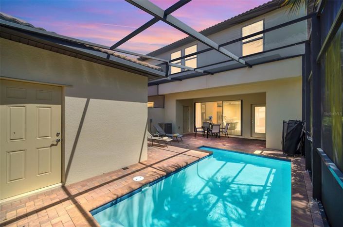 Image No.56-5 Bed Townhouse for sale