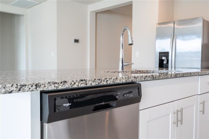 Image No.28-4 Bed Property for sale