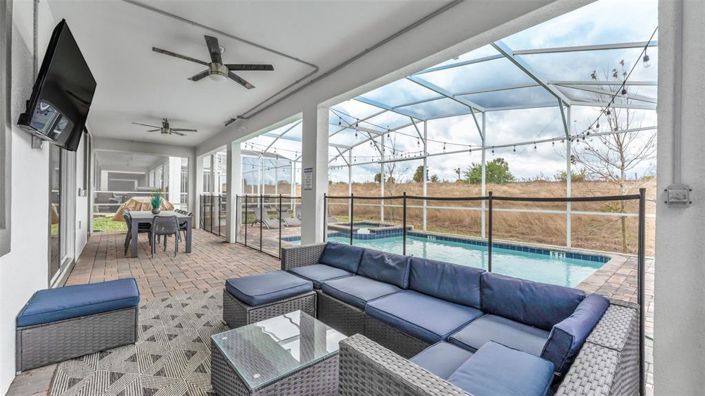 Image No.36-8 Bed Property for sale