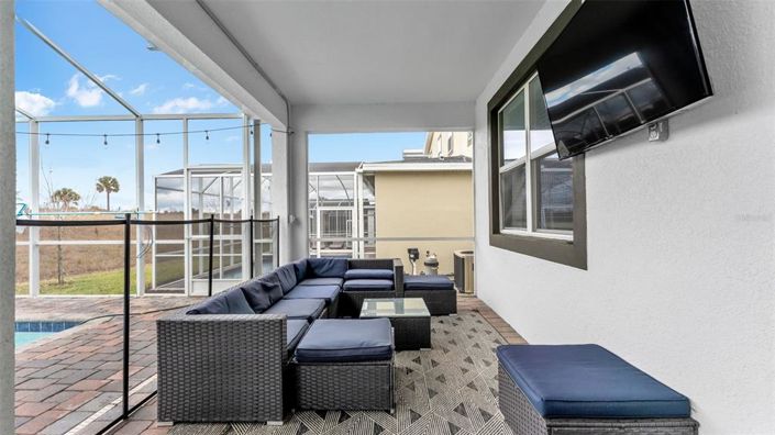 Image No.38-8 Bed Property for sale