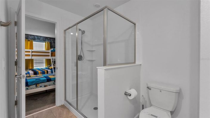 Image No.44-8 Bed Property for sale