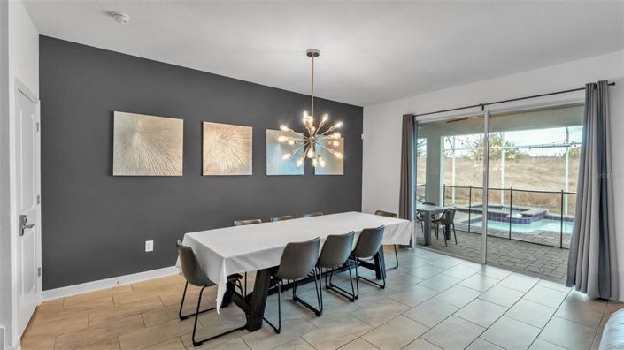 Image No.5-8 Bed Property for sale