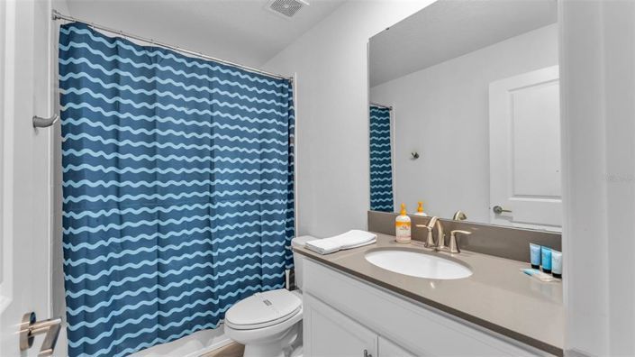 Image No.50-8 Bed Property for sale