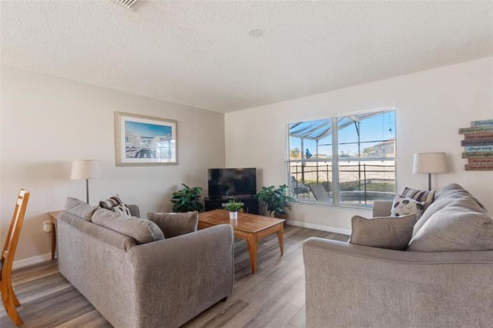 Image No.7-3 Bed Property for sale