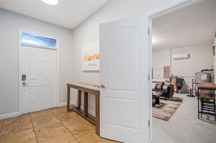 Image No.10-8 Bed Property for sale