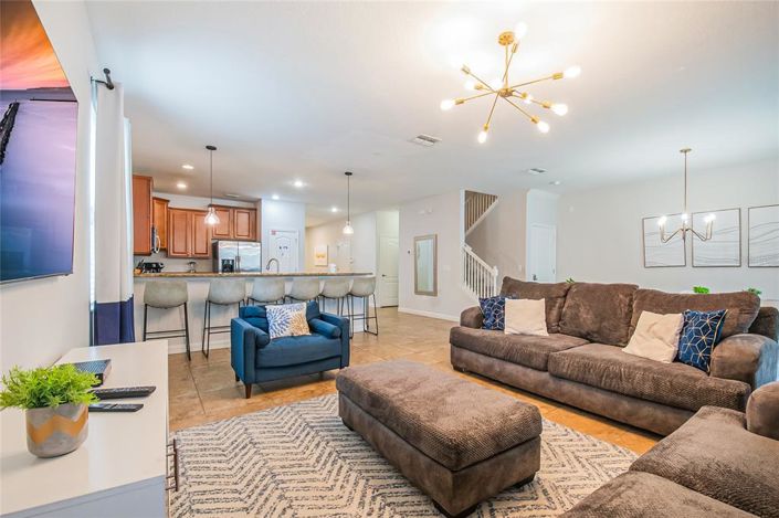 Image No.29-8 Bed Property for sale