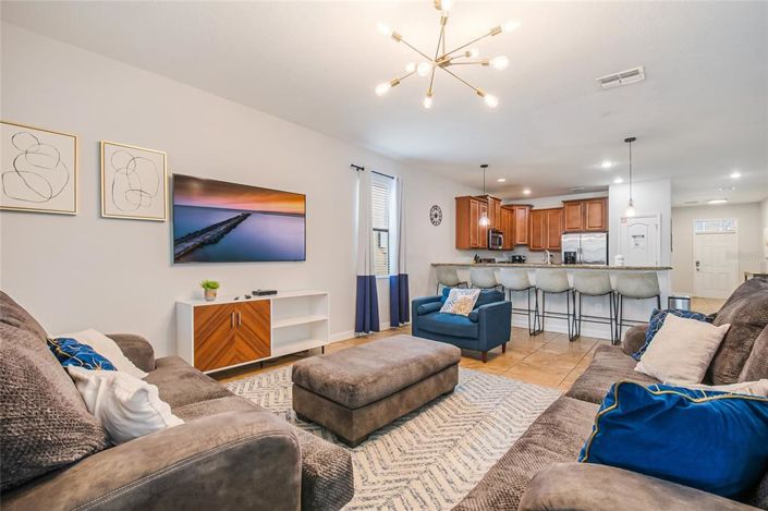 Image No.30-8 Bed Property for sale