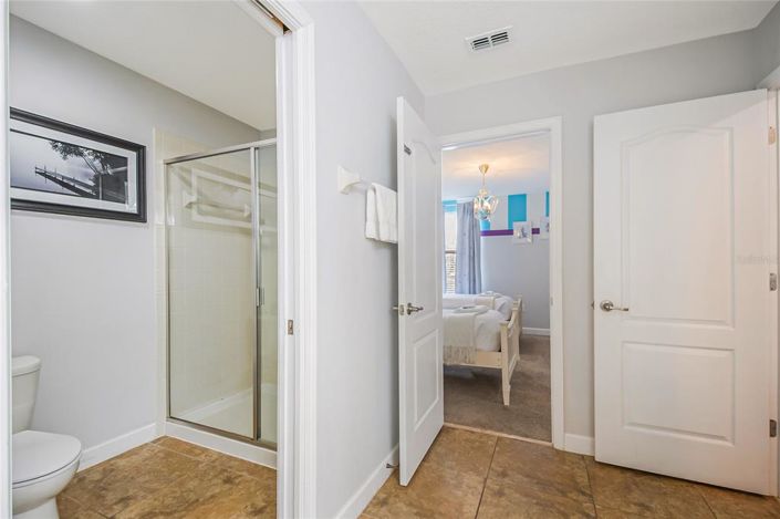 Image No.44-8 Bed Property for sale