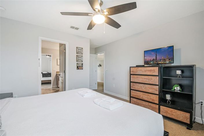 Image No.49-8 Bed Property for sale