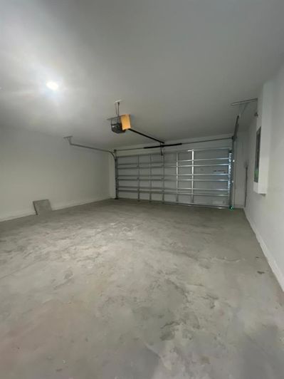 Image No.12-3 Bed Property for sale