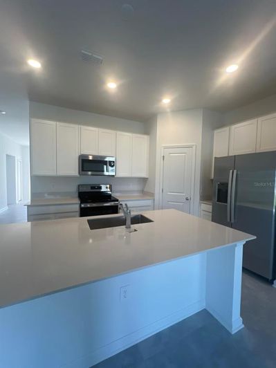 Image No.3-3 Bed Property for sale