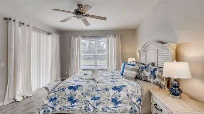 Image No.14-7 Bed Property for sale