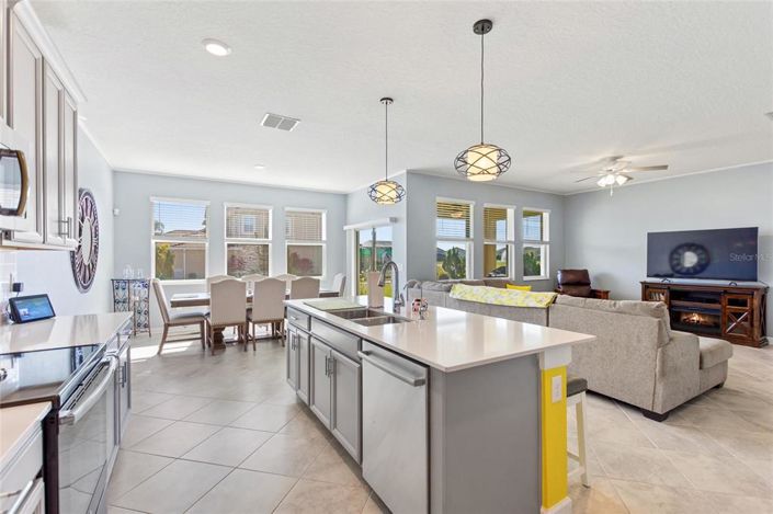 Image No.11-4 Bed Property for sale