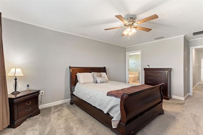 Image No.27-4 Bed Property for sale