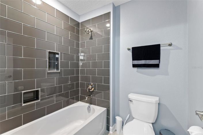 Image No.17-4 Bed Property for sale