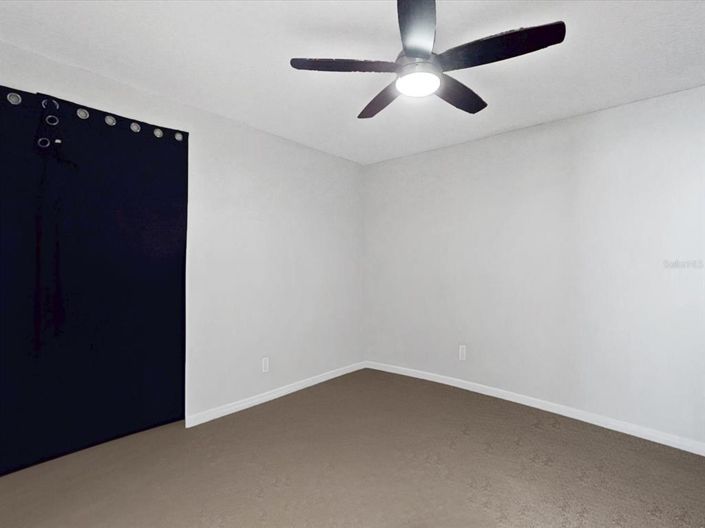 Image No.23-5 Bed Property for sale