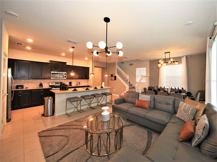 Image No.11-5 Bed Townhouse for sale