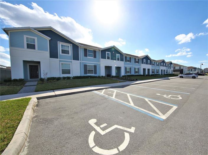 Image No.2-5 Bed Townhouse for sale